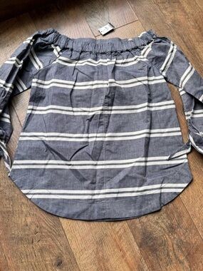 NWT The Limited Off-Shoulder Chambray Stripe Top XS | Tie Sleeve | Summer Blouse